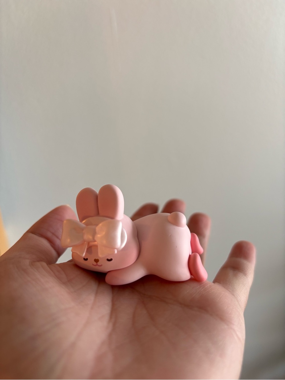 Pink Bunny Phone Hipper Figure
